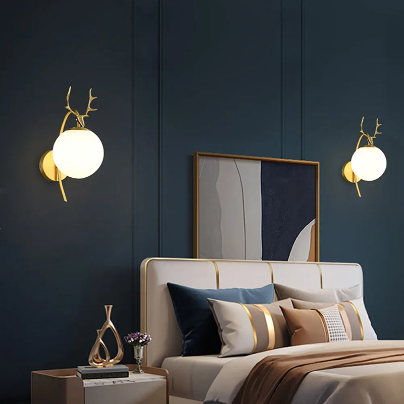 Duruson Modern Art-Deco Deer Bedside Wall Lamp, Black/Gold