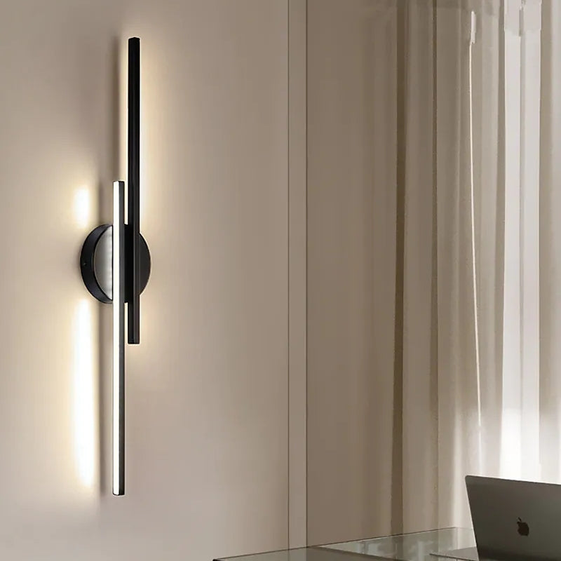 Noviq Modern Nordic Disc/Linear LED Wall Lamp, Black/White-Neutral Decor