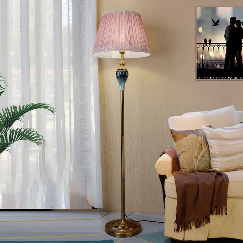 Wagomul Antique Floor Lamp, Multi Colors, Metal/Fabric, Bedroom
