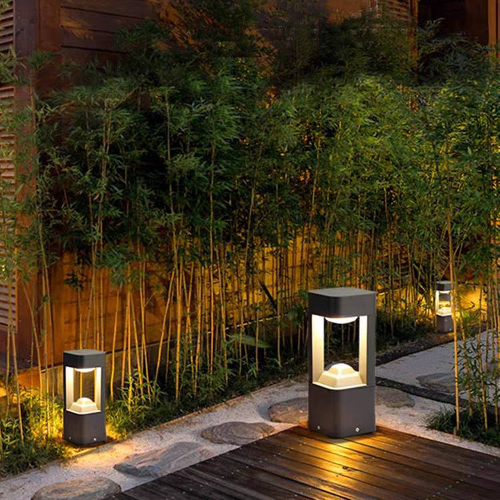 Hikevus Contemporary Metal Triangular Hollow Outdoor Path Light, Black