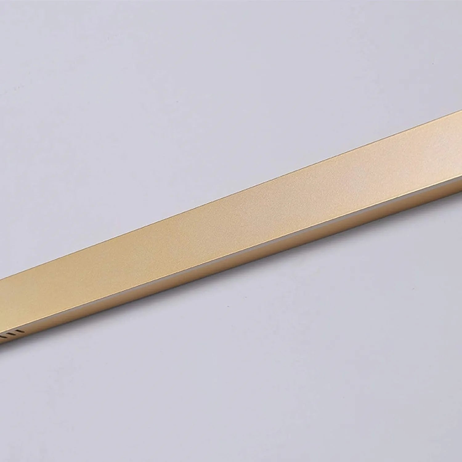 Arveno Wall Lamp Minimalist Linear Gold/Black/White-Neutral Decor