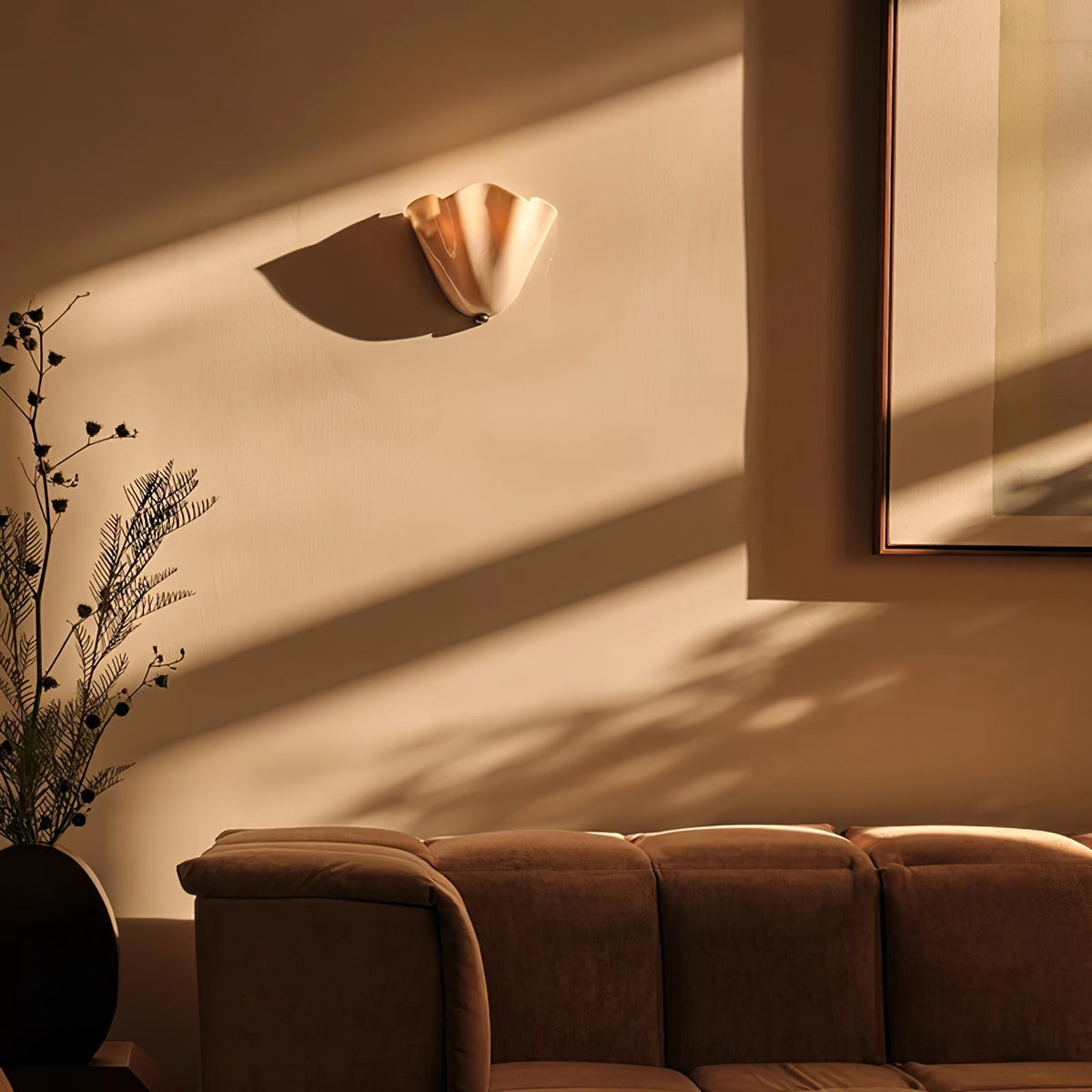 Renenielle Wall Lamp Soft Curves