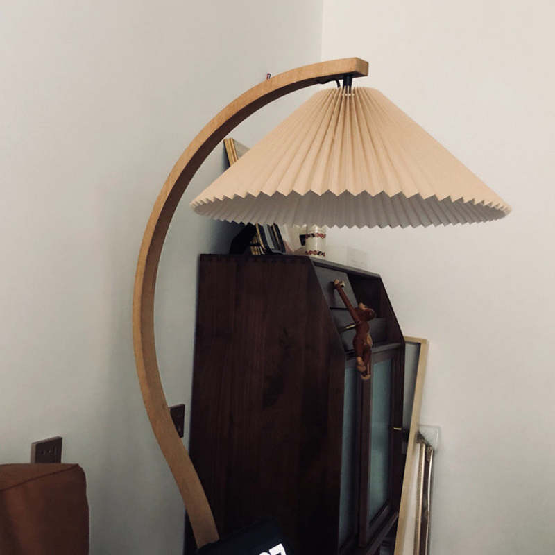 Punubak Unique LED Floor Lamp, Wood/Metal, Living Room