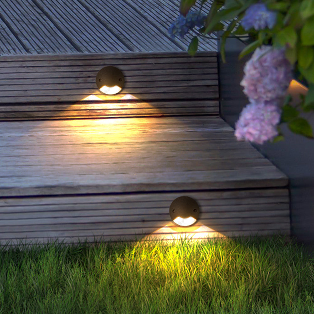 Minelan Metal Cylindrical Outdoor Step/Deck Light, Black
