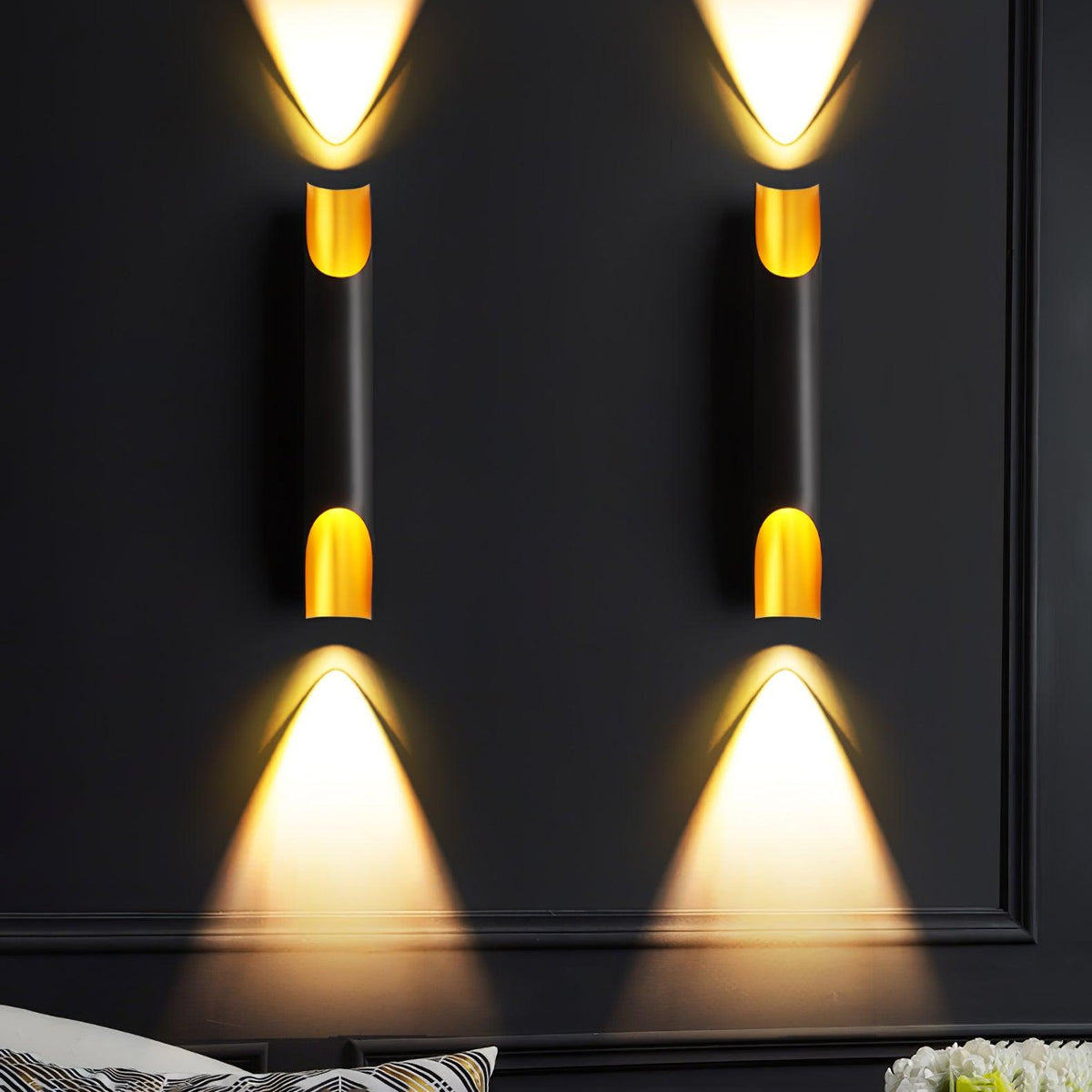 Elaalette Wall Lamp