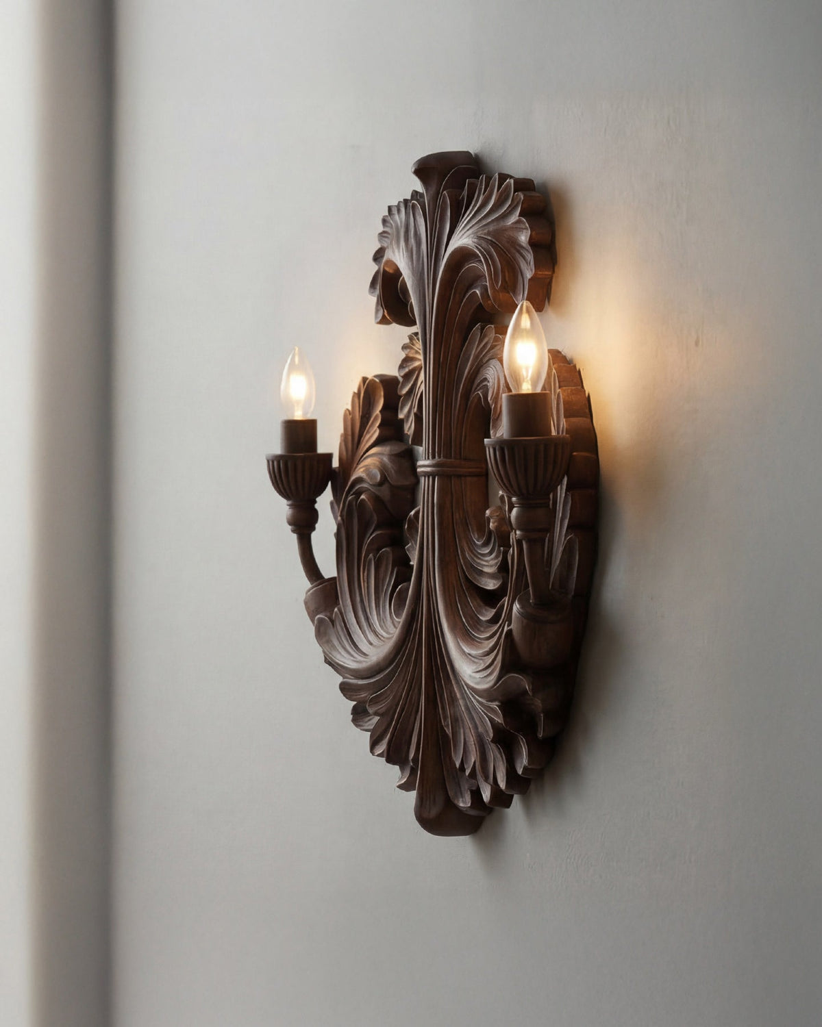 Riviveria Wall Light