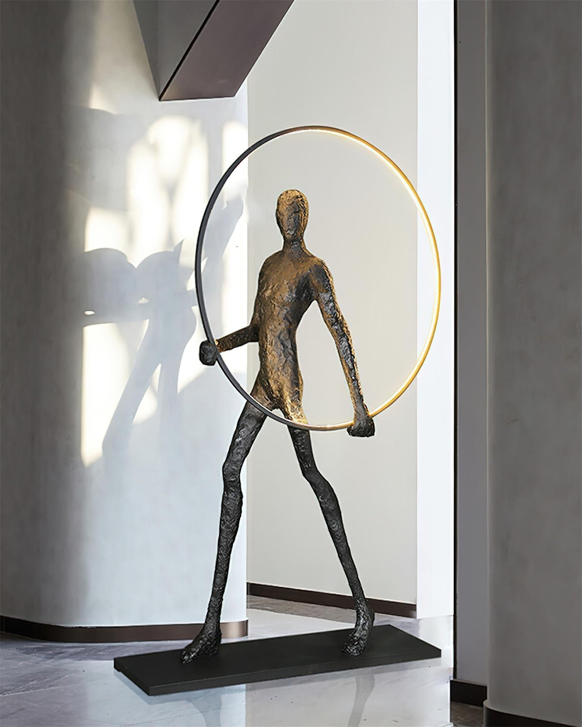 Cirielia Floor Lamp