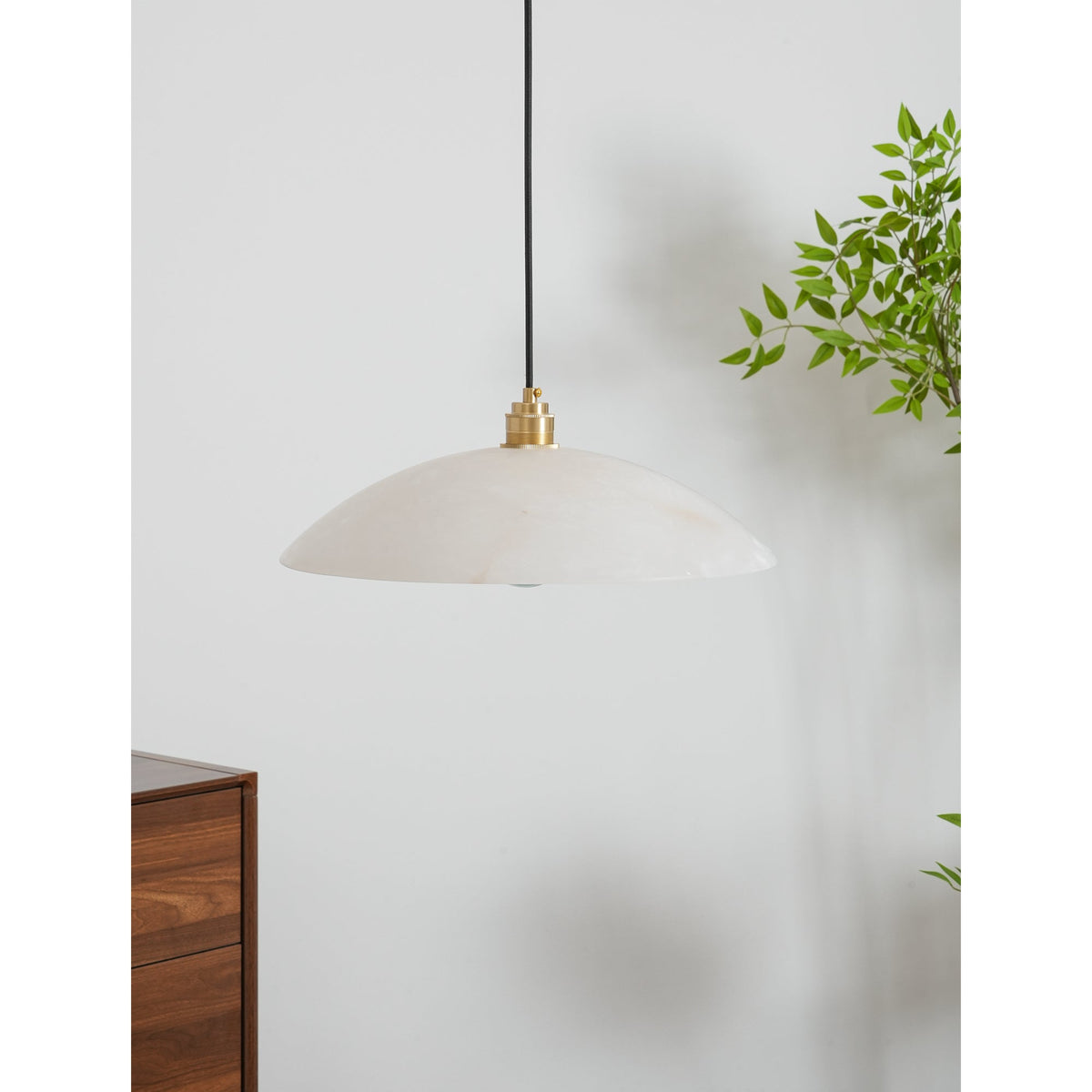 Ljomuvyd Individual Creativity Dome Alabaster Pendant Light