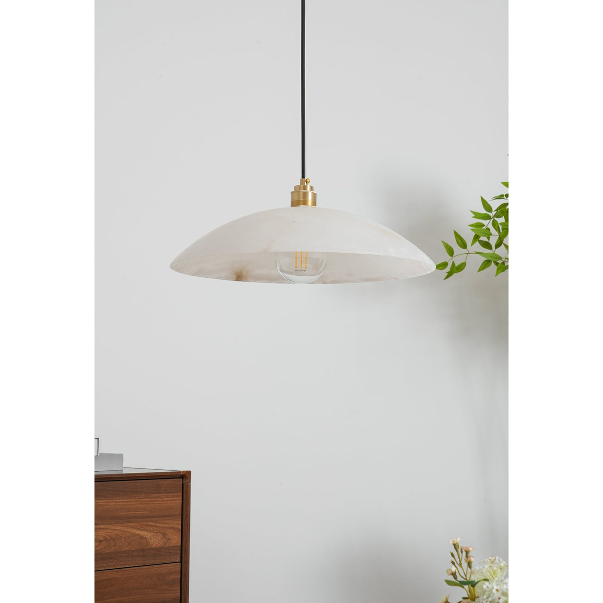 Ljomuvyd Individual Creativity Dome Alabaster Pendant Light