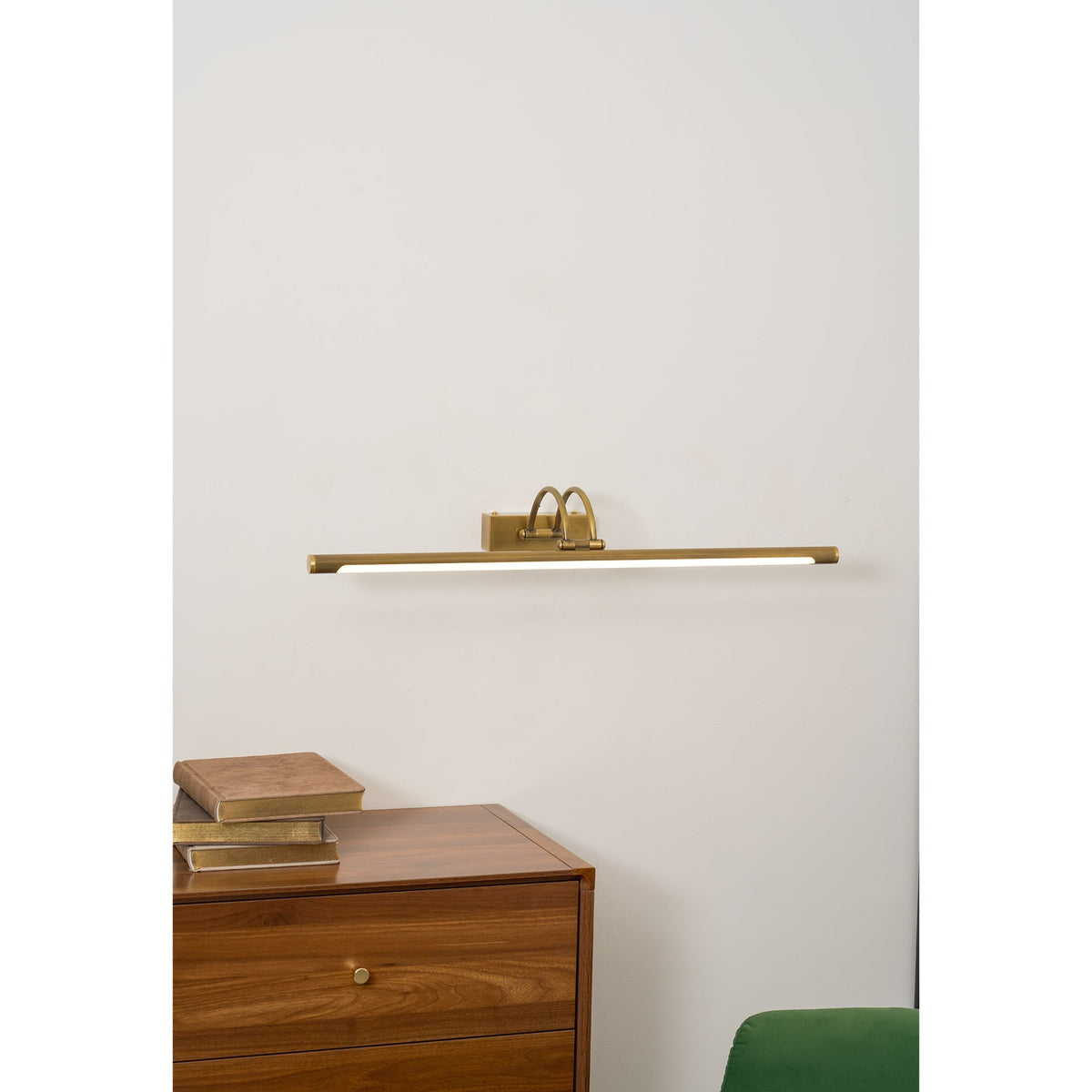 Rovienne Wall Lamp