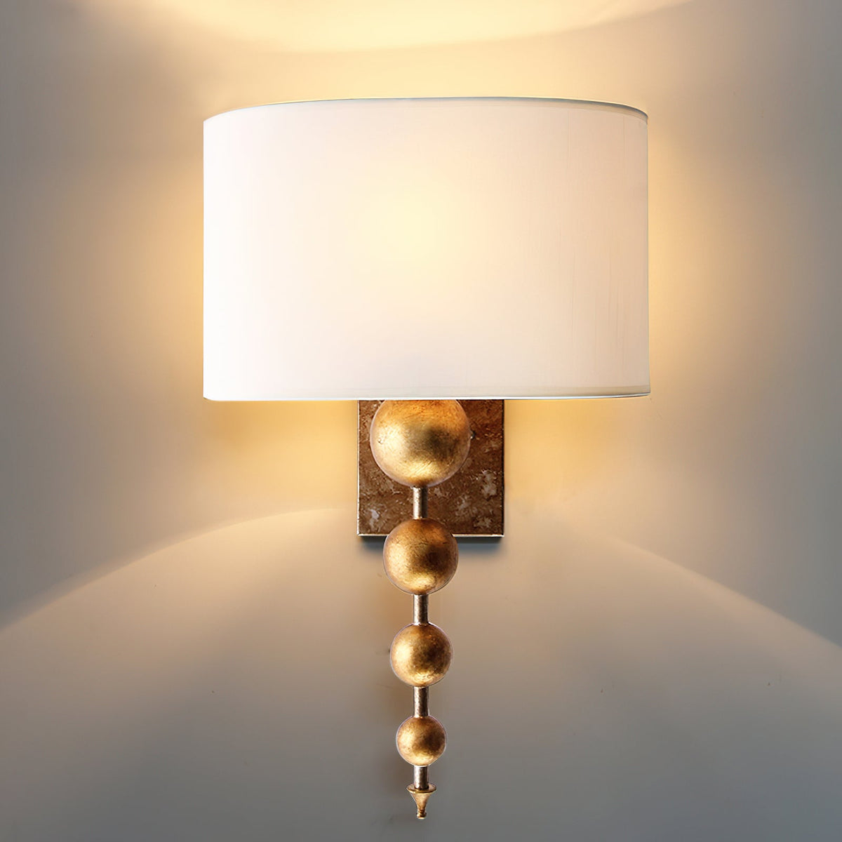 Eirikuvyn Premium Modern Metal Fabric Wall Lamp