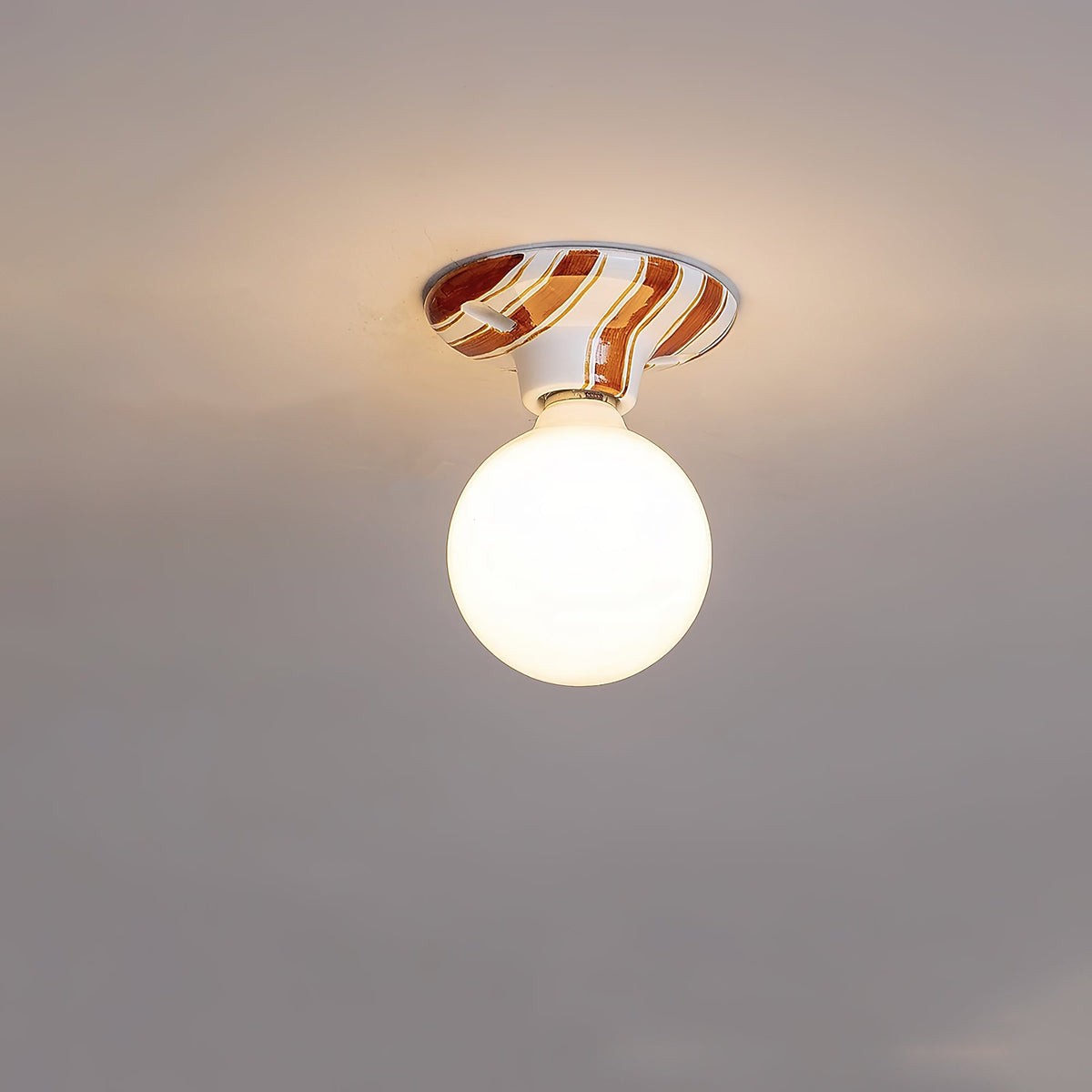 Ambrette Wall Lamp
