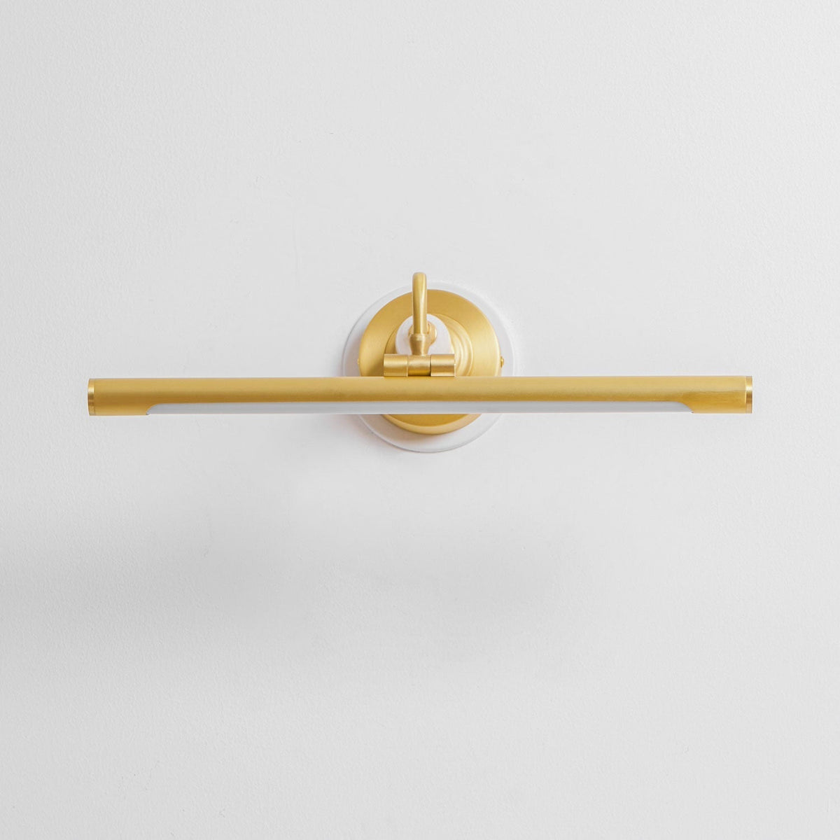 Viraarina Elegance Art Linear Wall Light