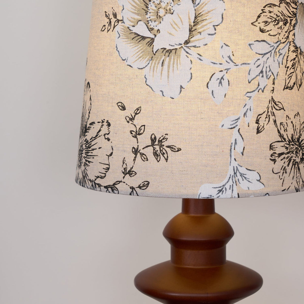 Lumiselle Table Lamp