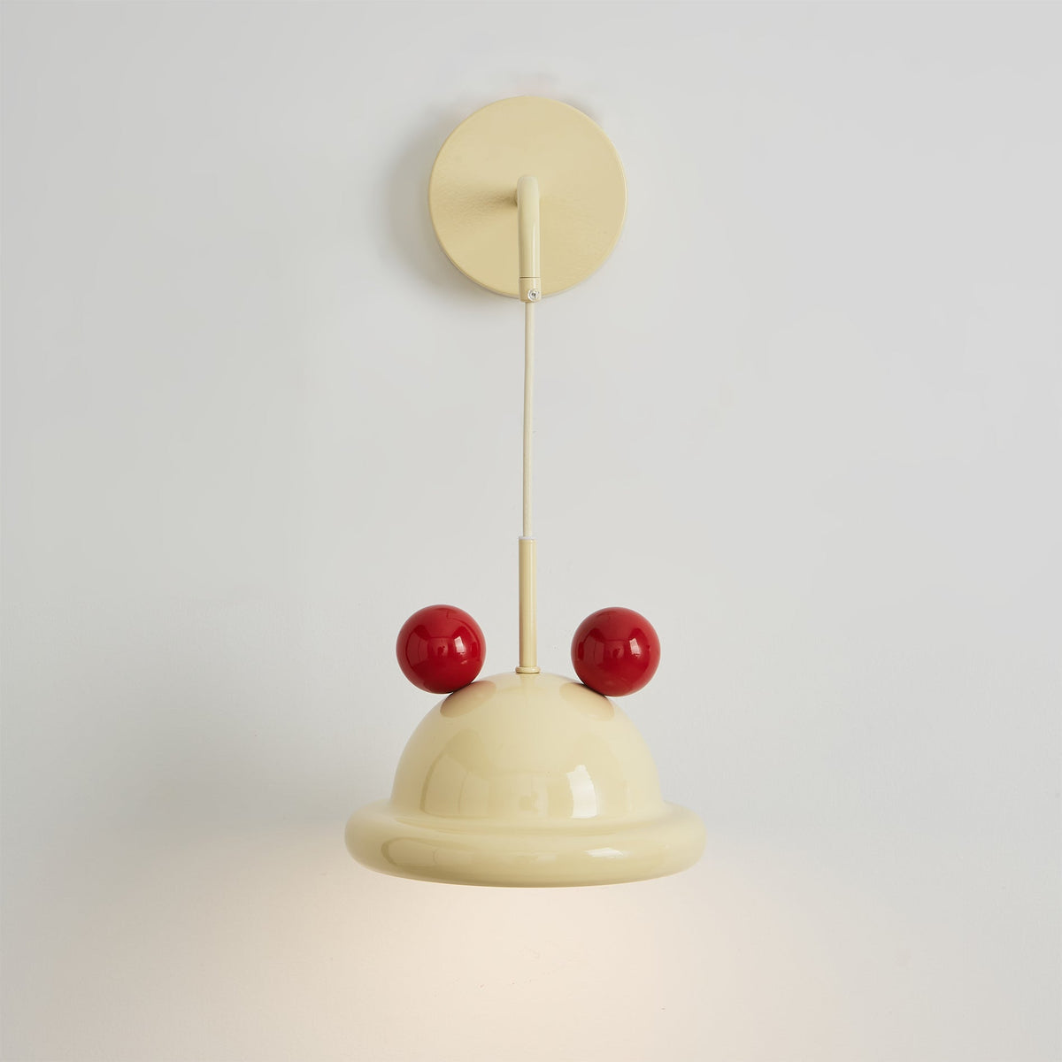 Pomeiro Wall Lamp