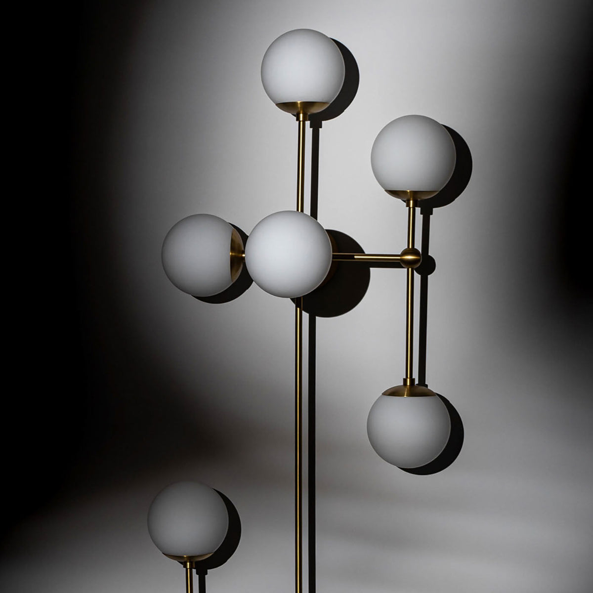 Ulfuvyo Modern Minimalist Glass Metal Wall Lamp