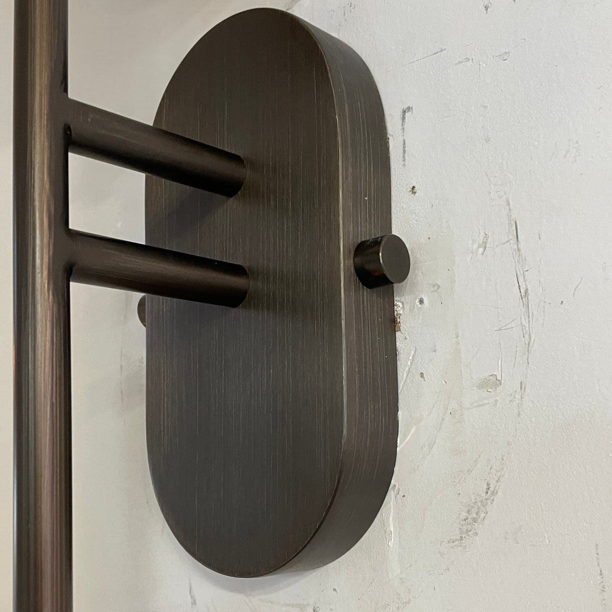Arras Contemporary Alabaster Wall Lamp