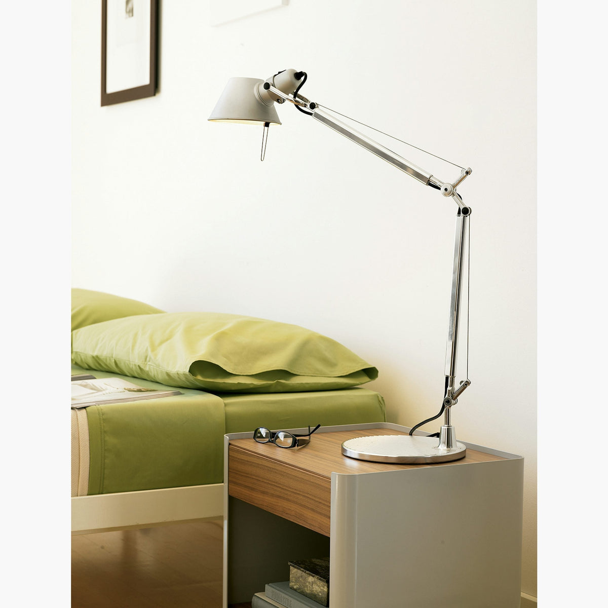 Vaskyl Table Lamp