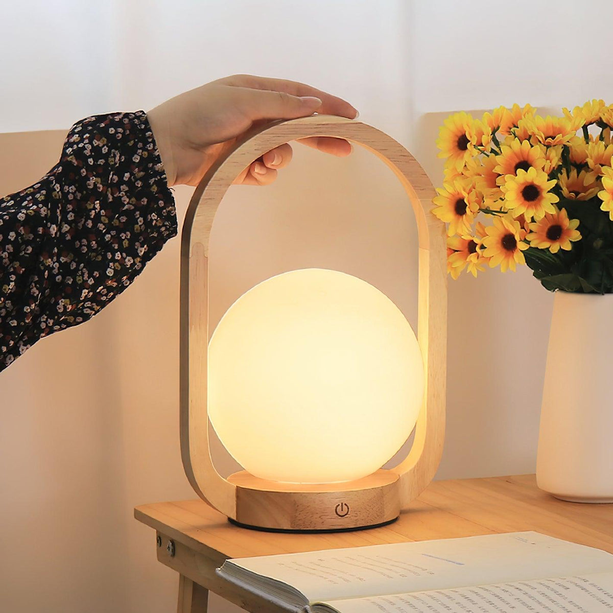 Orelanise Table Lamp