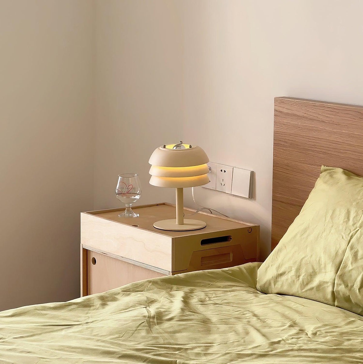 Soraaya Table Lamp