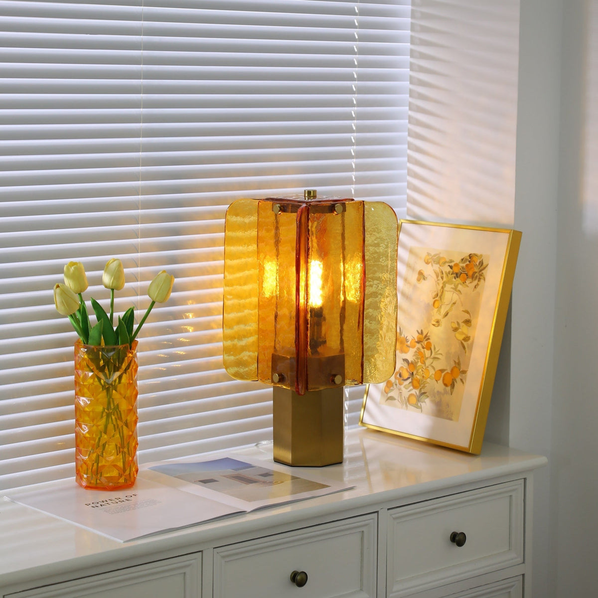Yentix Glass Table Lamp