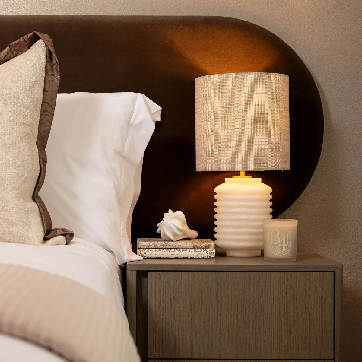 Alboiella Contemporary Alabaster Table Lamp