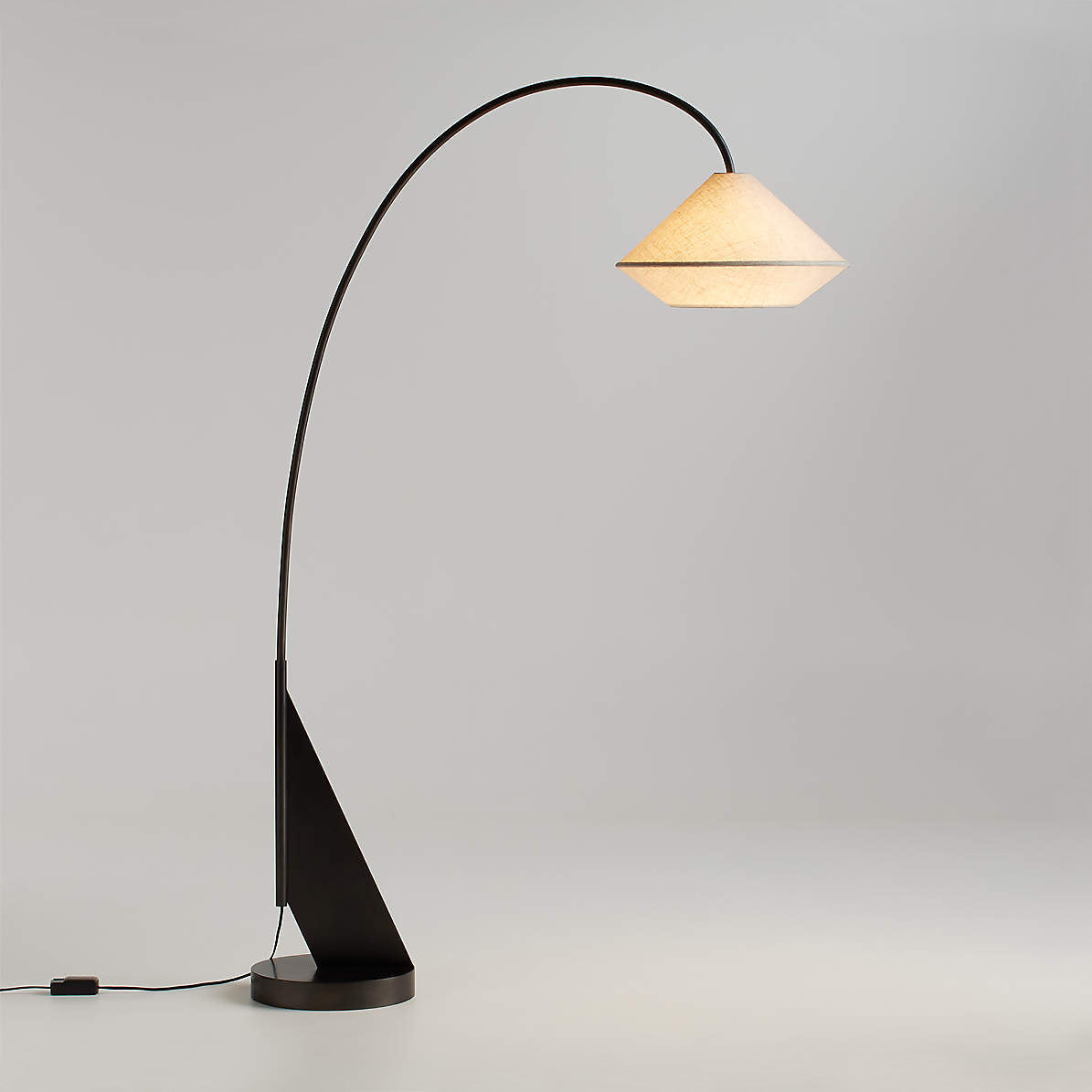 Avenir Arc Floor Lamp