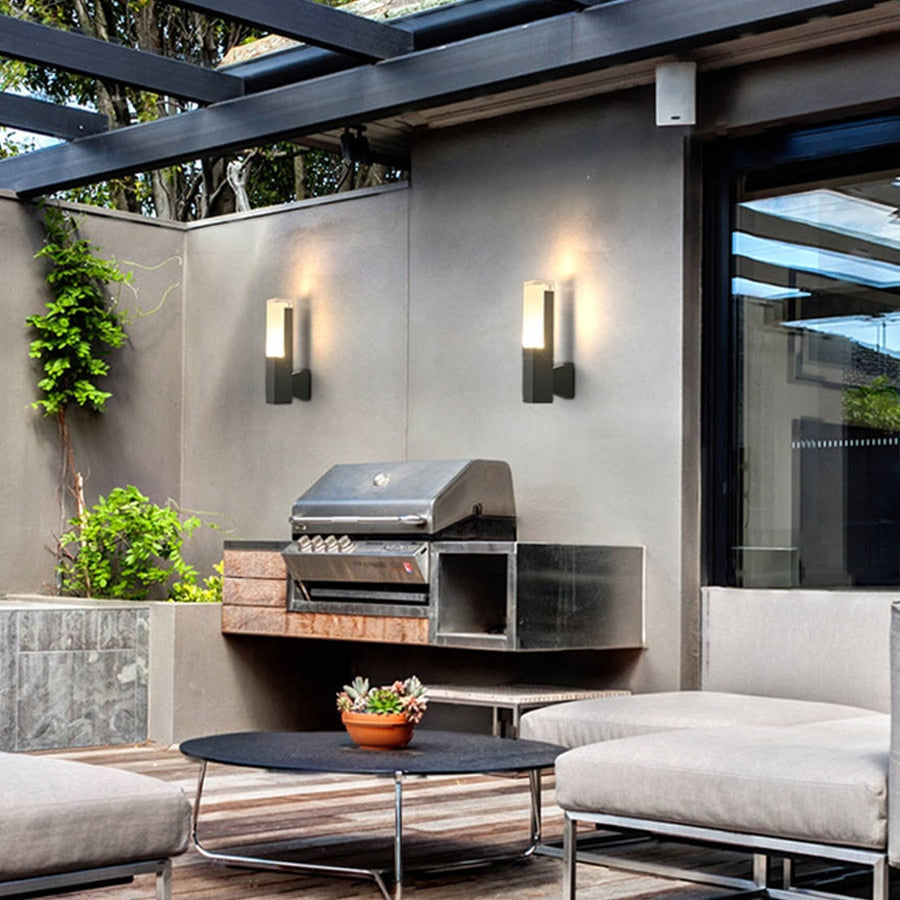 Lisipom Modern Rectangular Double- Head Metal Outdoor Wall Lamp