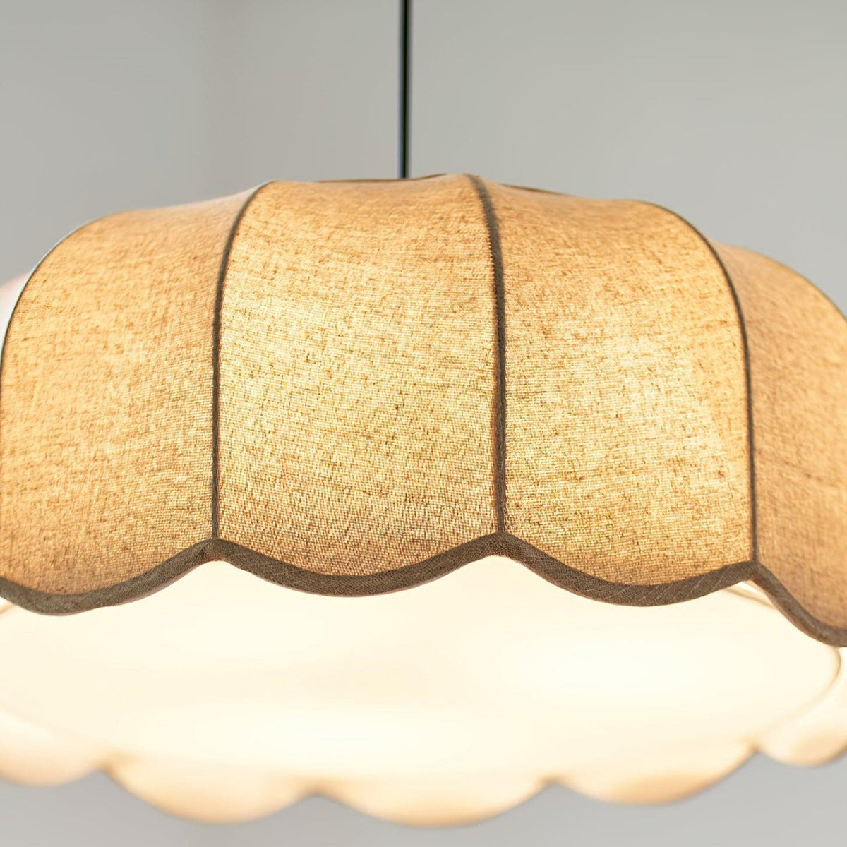 Jutunon Banana Leaf Pendant Light