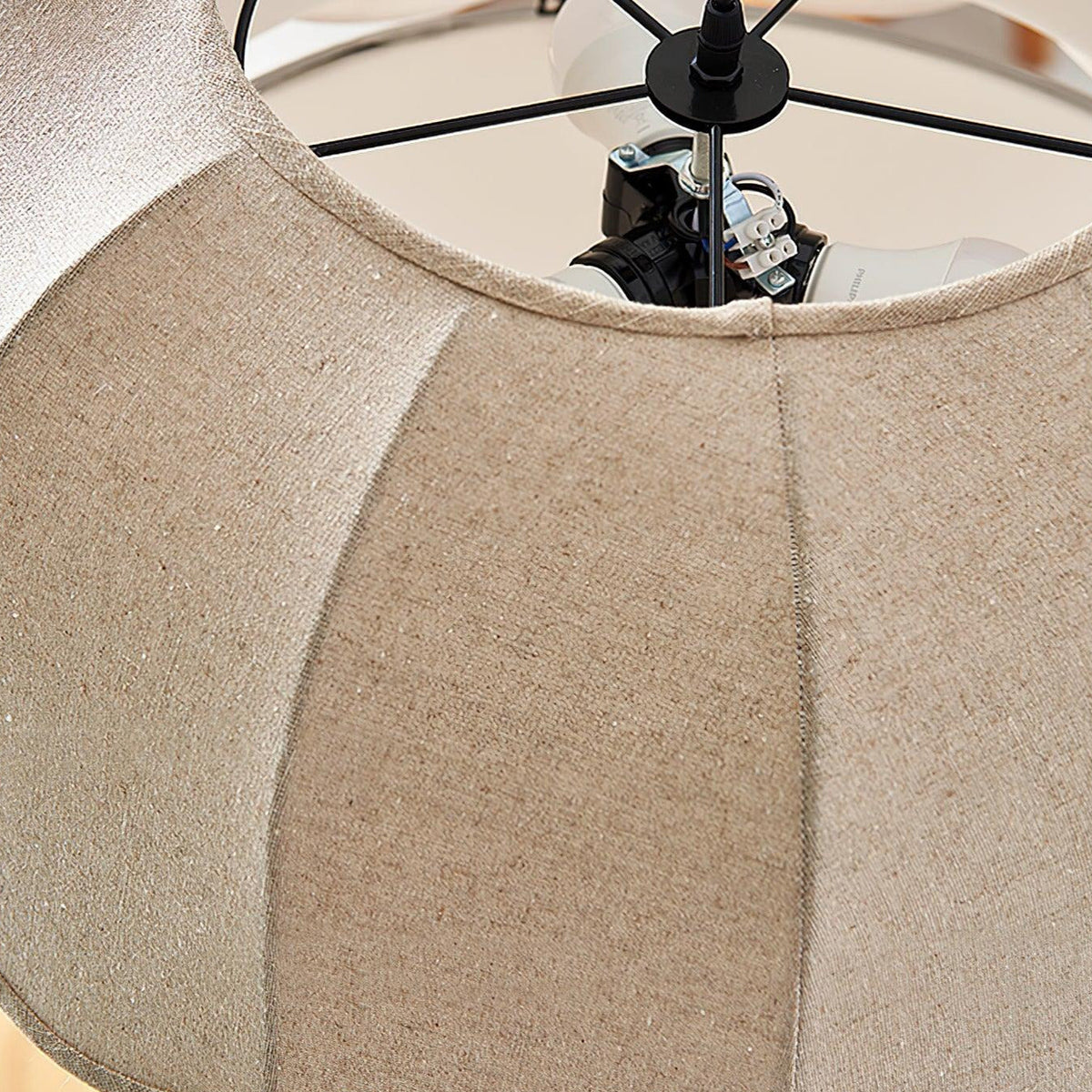 Jutunon Banana Leaf Pendant Light