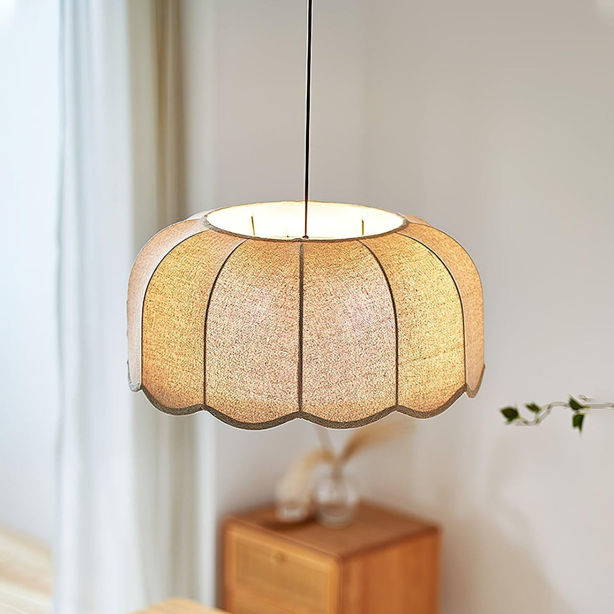 Jutunon Banana Leaf Pendant Light