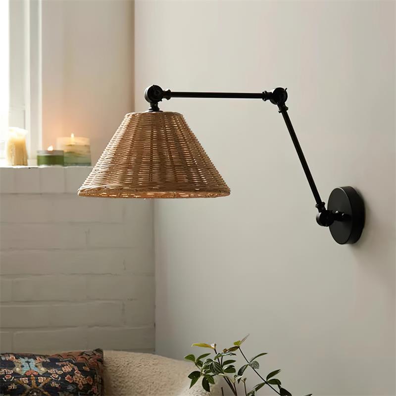 Norenira Wall Lamp
