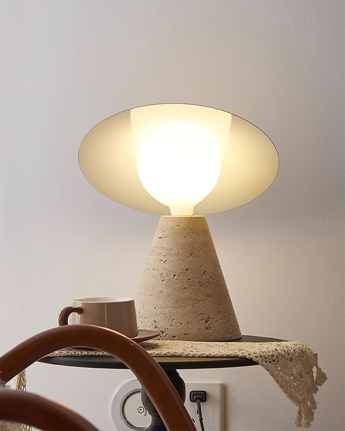 Elaalise Table Lamp