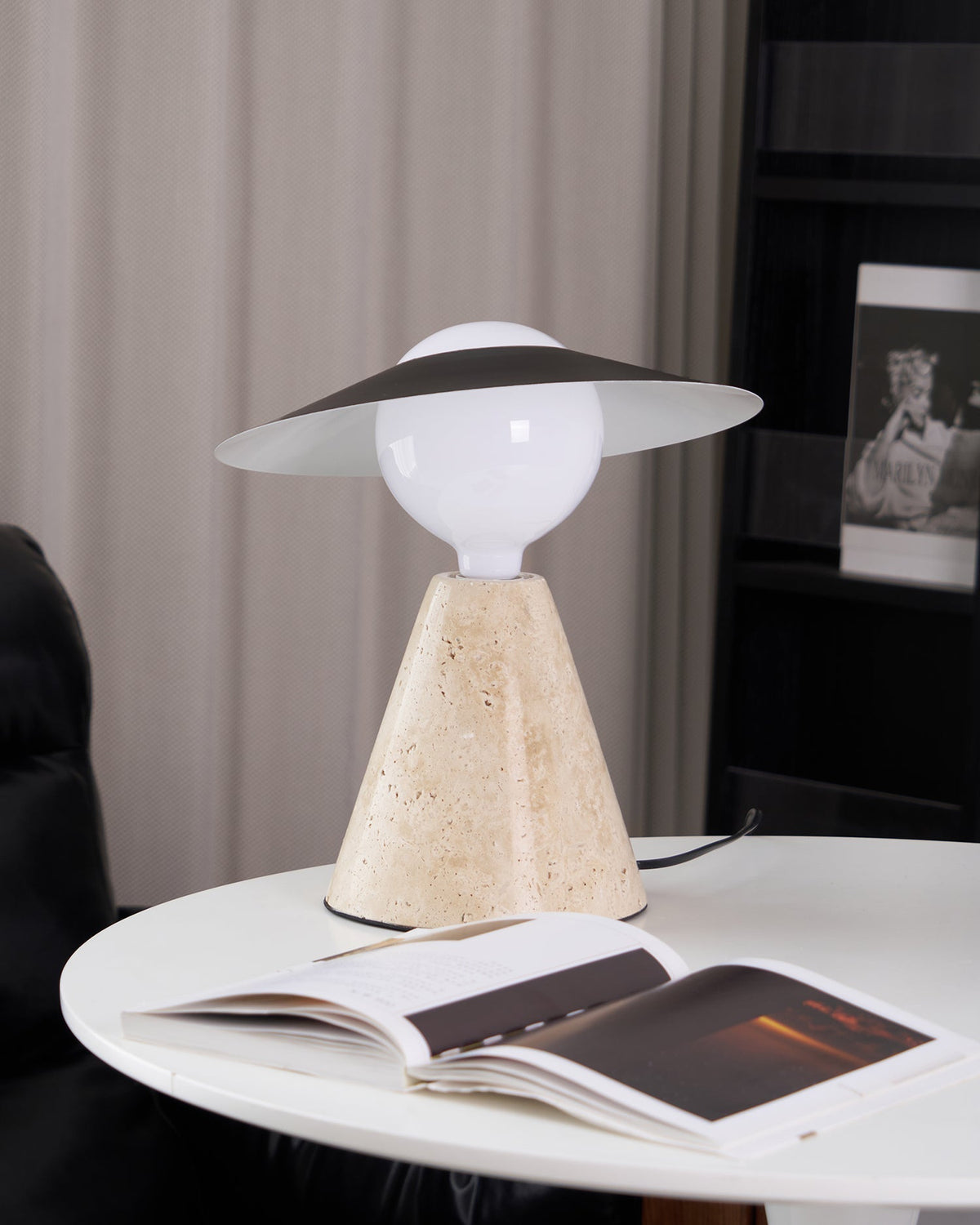 Elaalise Table Lamp