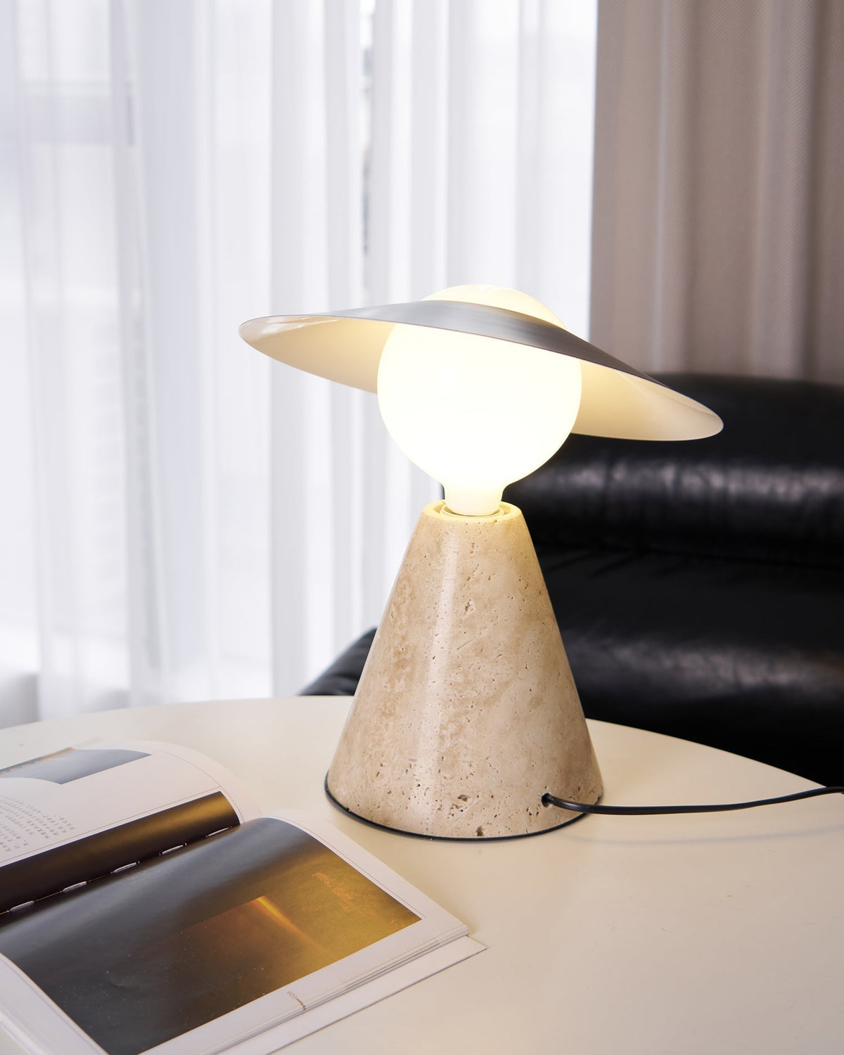 Elaalise Table Lamp