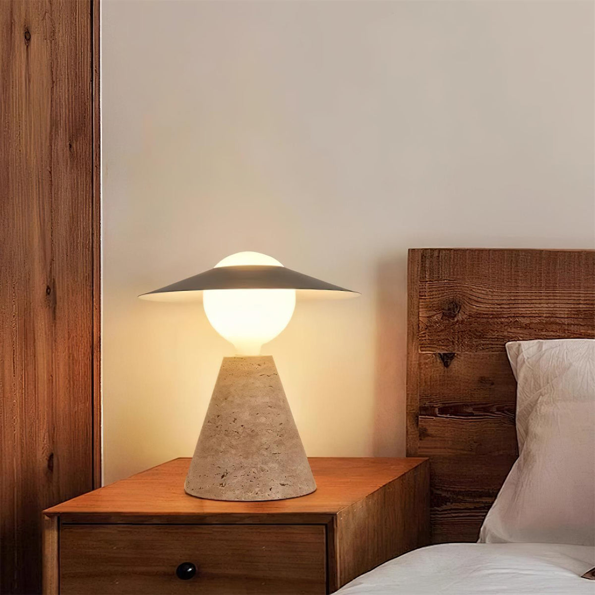 Elaalise Table Lamp