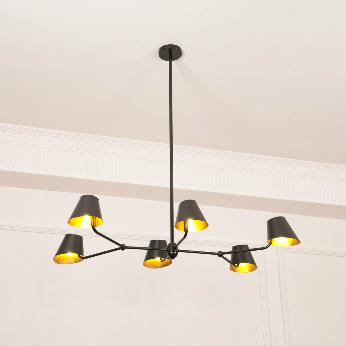 Avenaira Vintage Industrial Linear Chandelier
