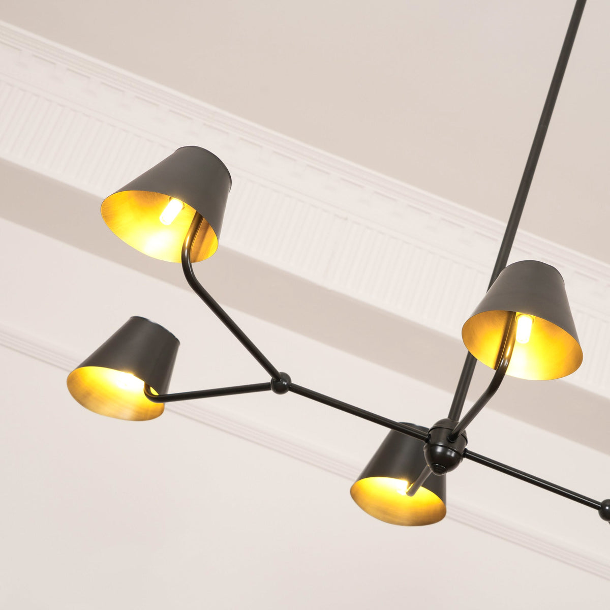 Avenaira Vintage Industrial Linear Chandelier