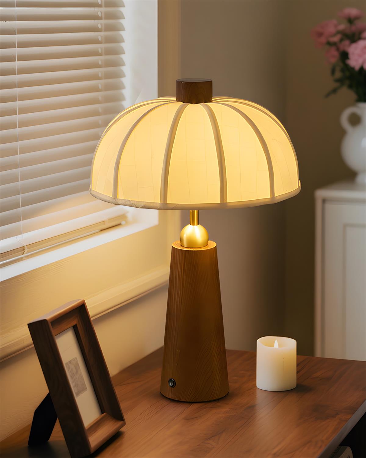 Soruia Table Lamp