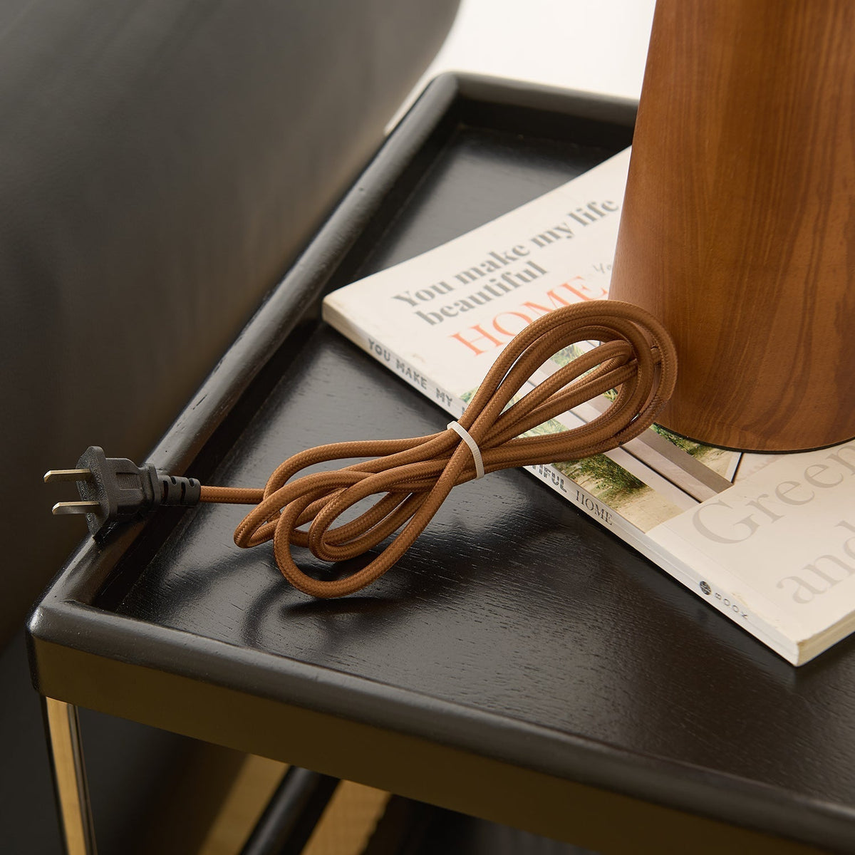 Soruia Table Lamp
