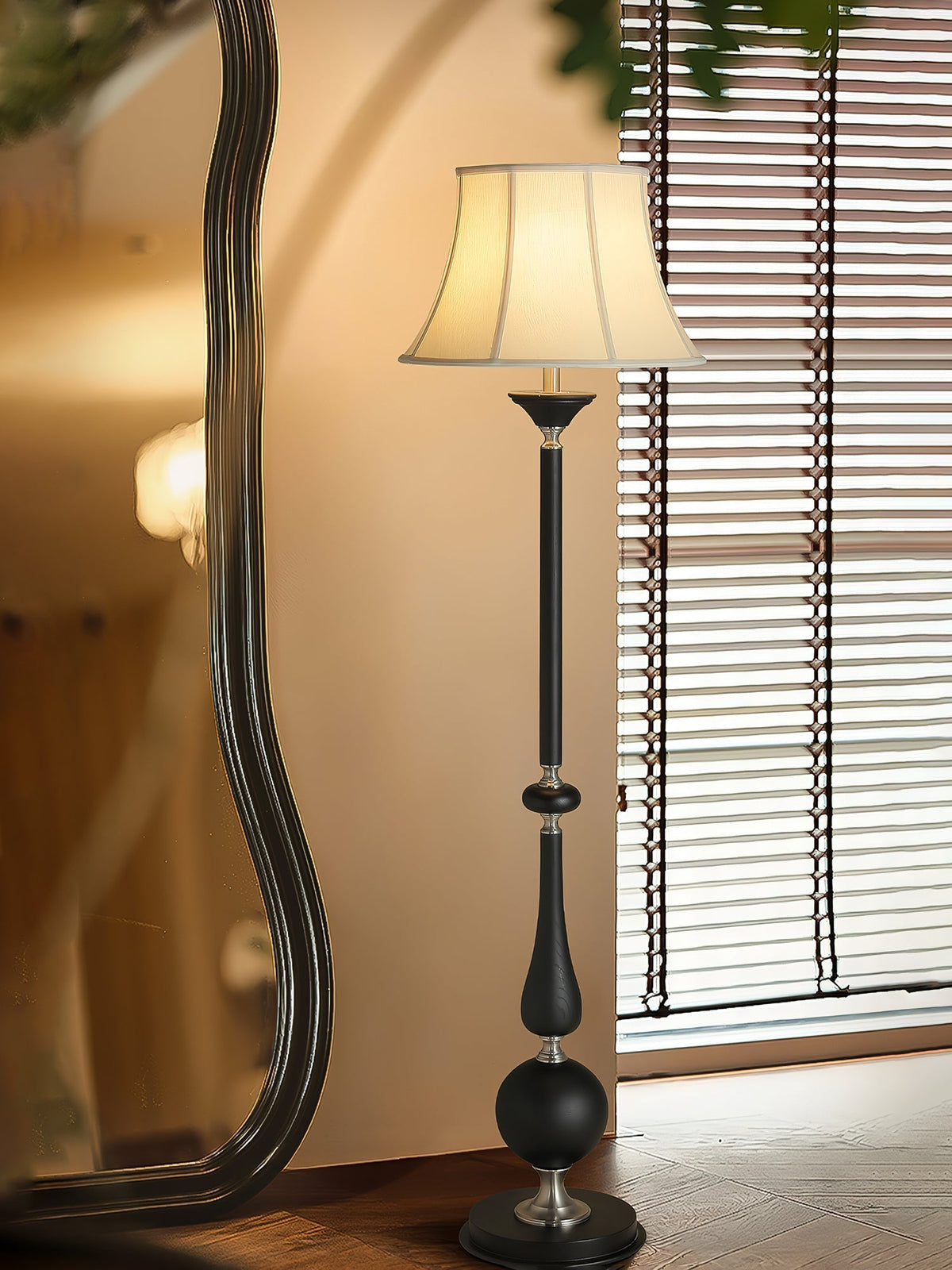 Primo Classic Floor Lamp
