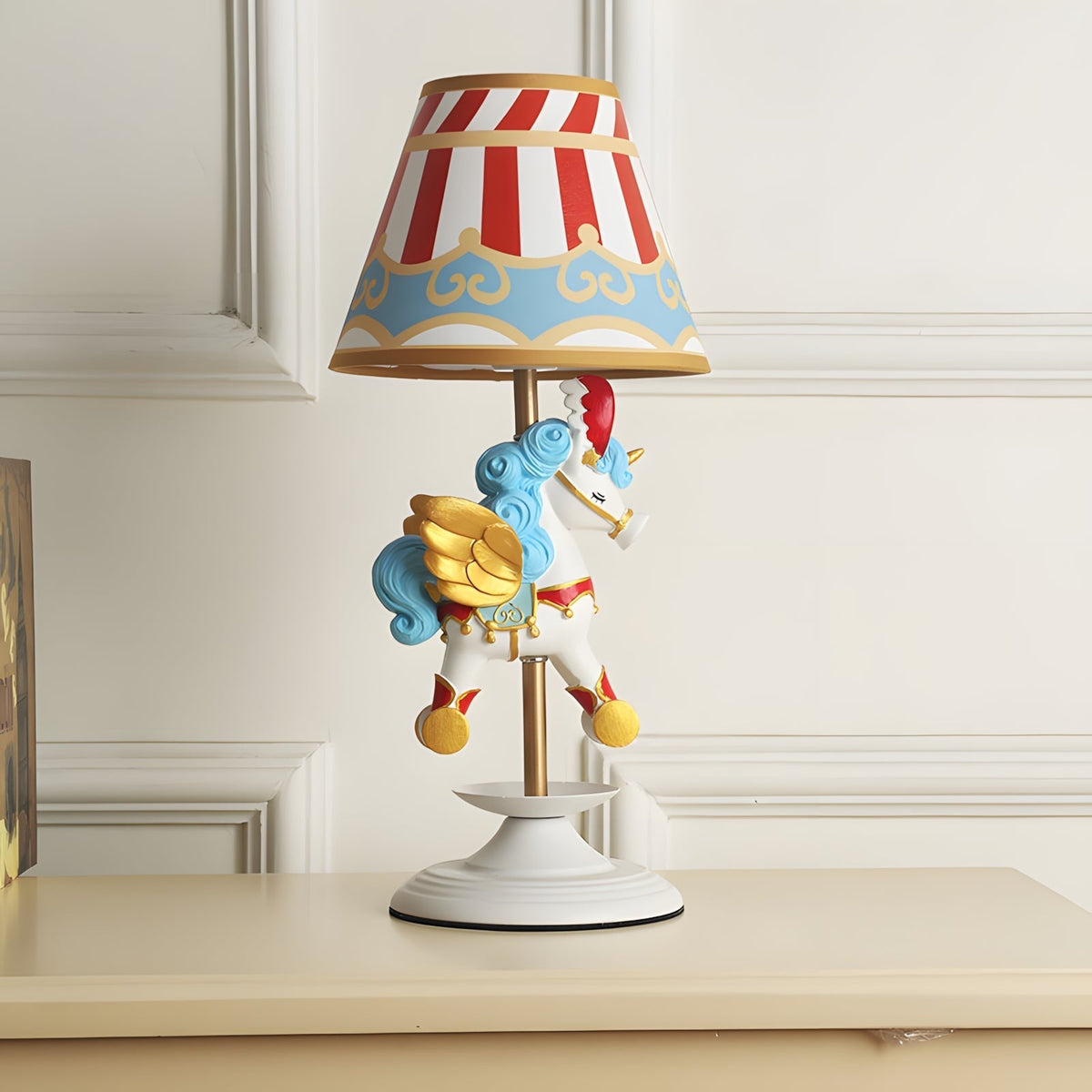 Avenivaya Table Lamp