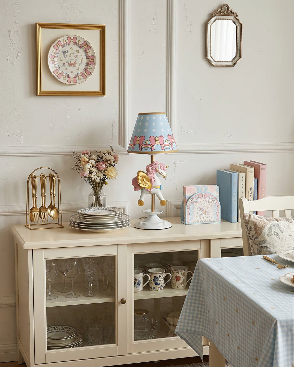 Avenivaya Table Lamp