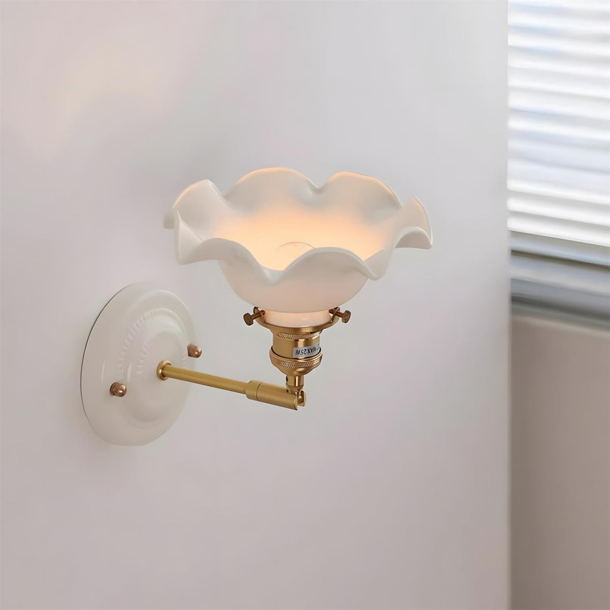 Orelivette Wall Lamp