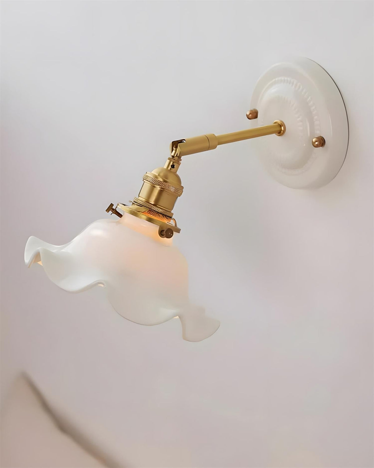 Orelivette Wall Lamp
