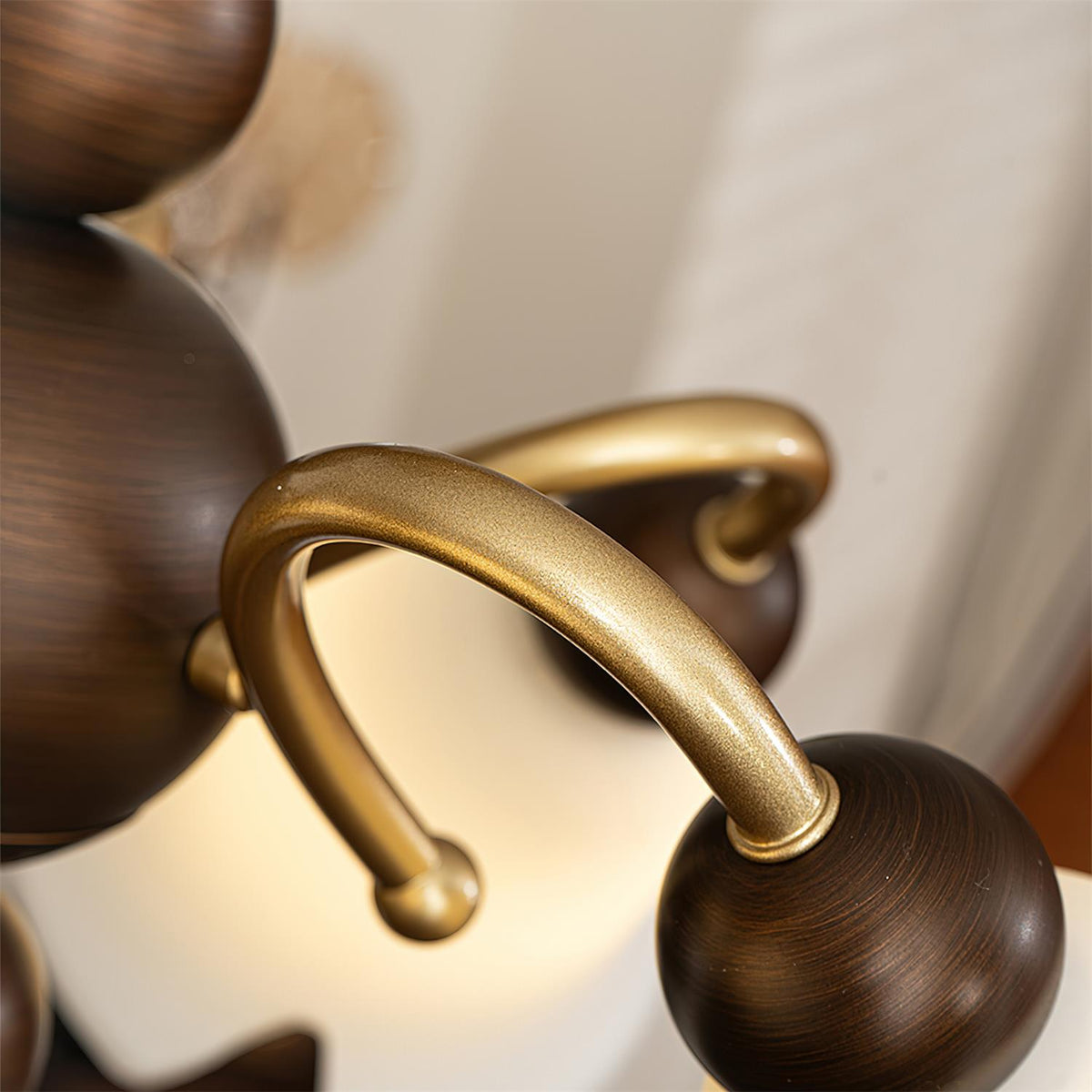 Avenivine Ceiling Lamp