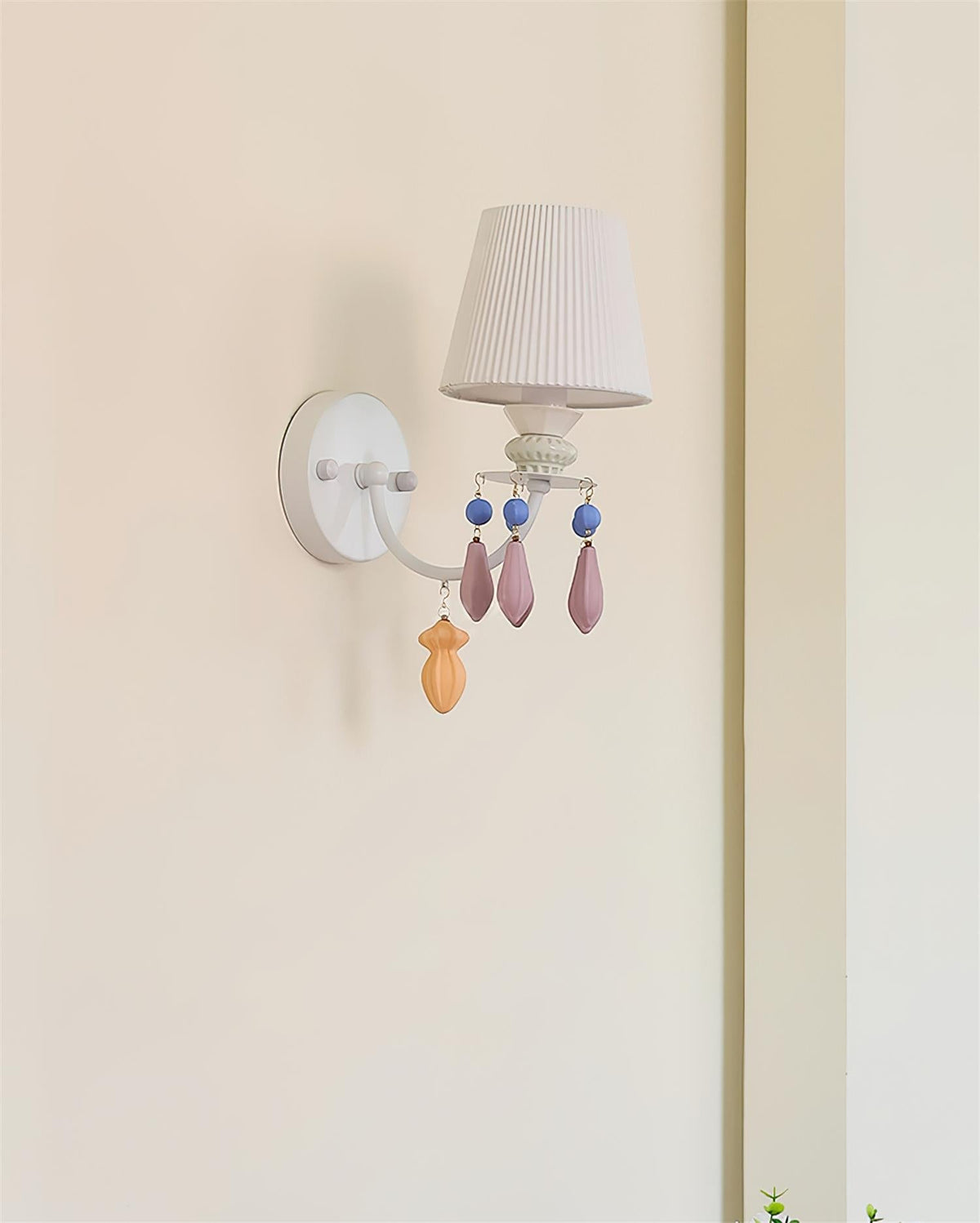 Avenivelia Wall Lamp