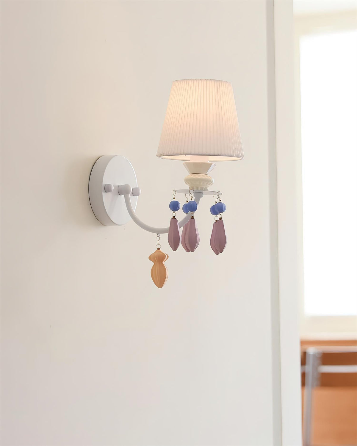 Avenivelia Wall Lamp