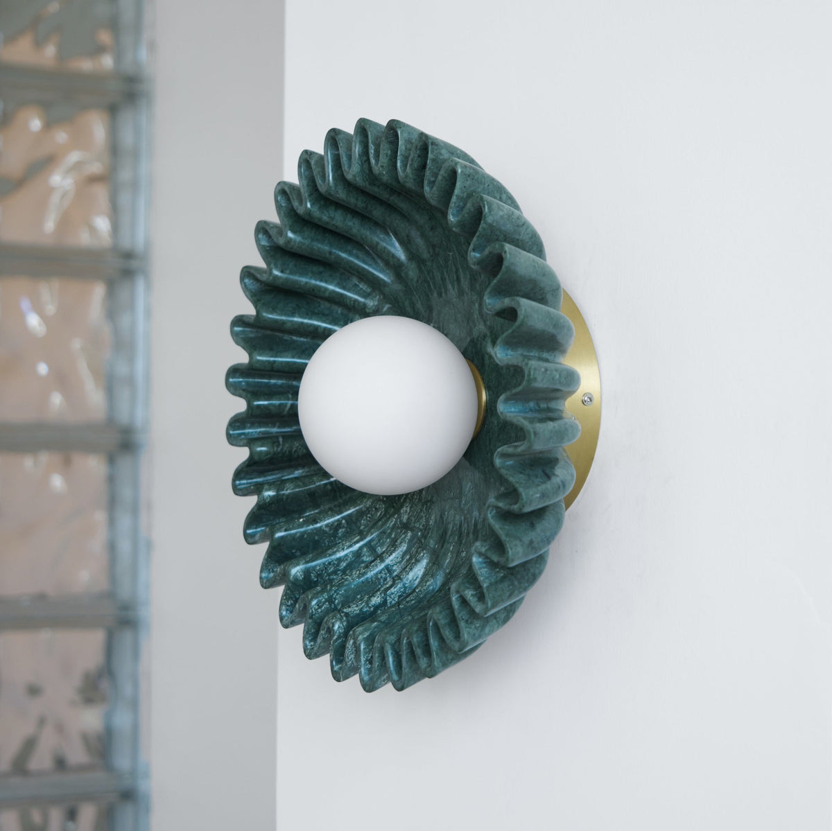 Avenisielle Wall Lamp