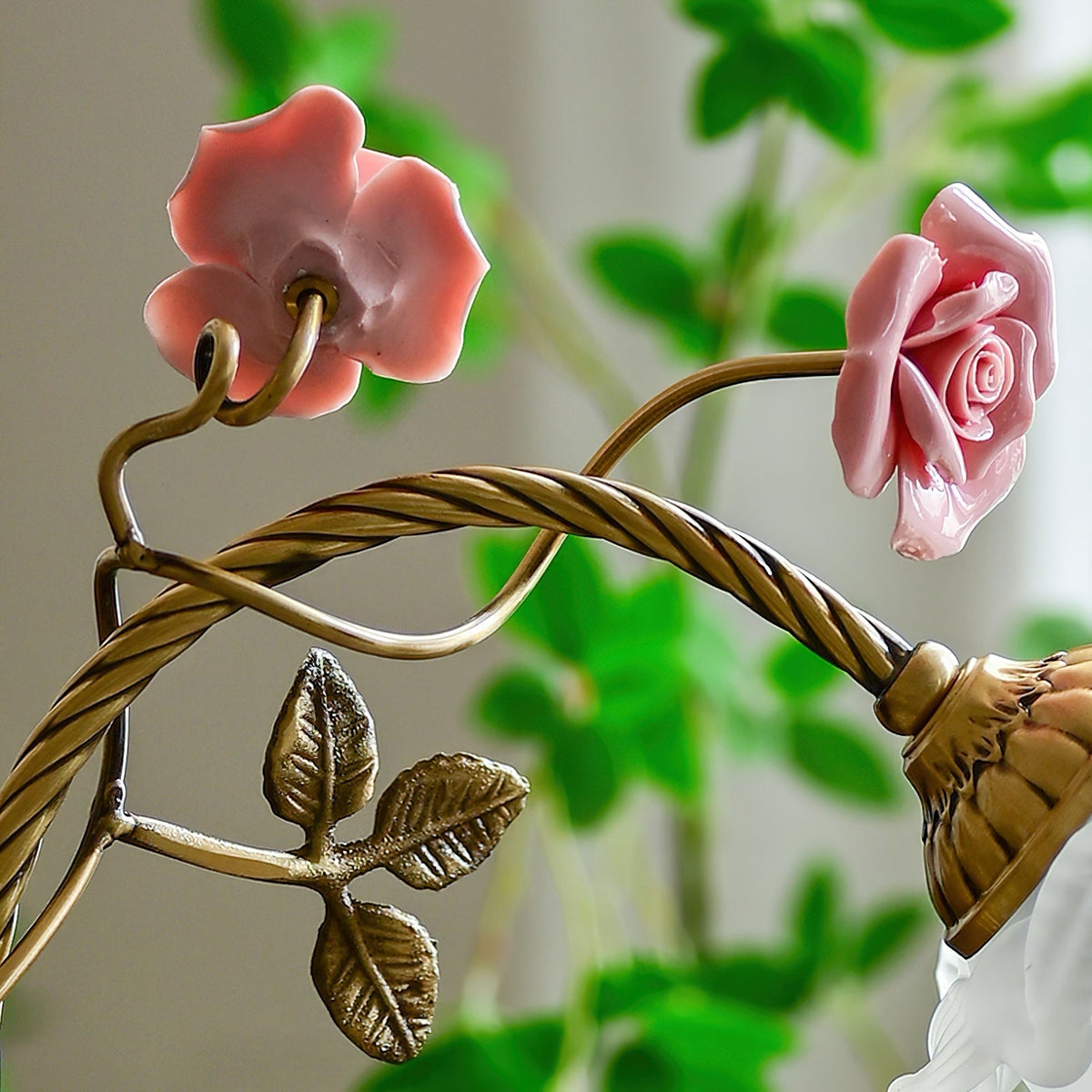 Terierena Table Lamp